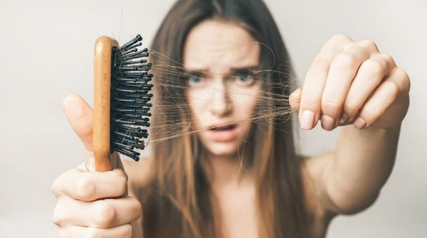 ریزش مو و انواع آن و روش درمان