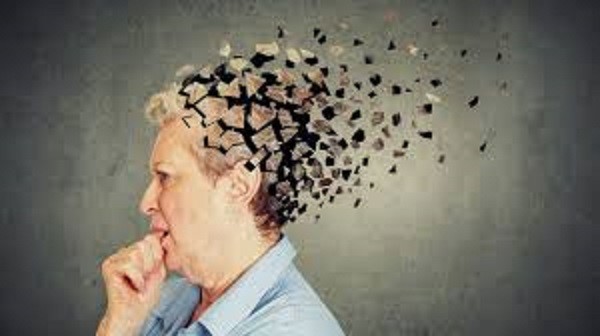آلزایمر چیست؟ علائم و درمان و پیشگیری