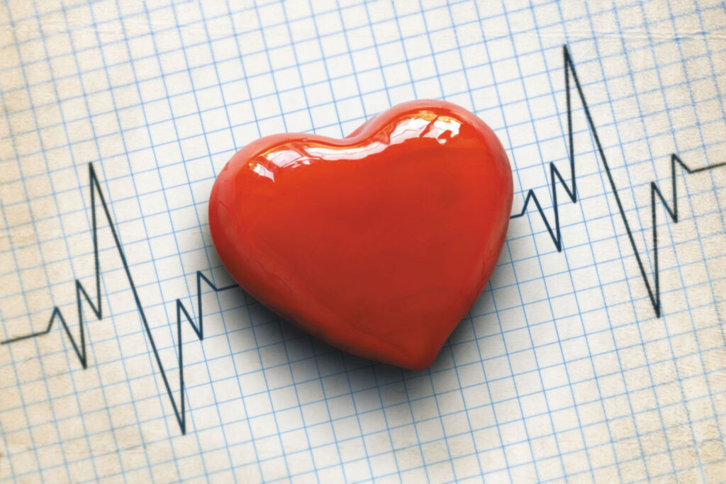 چه چیزی باعث بیماری قلبی در بزرگسالان می شود