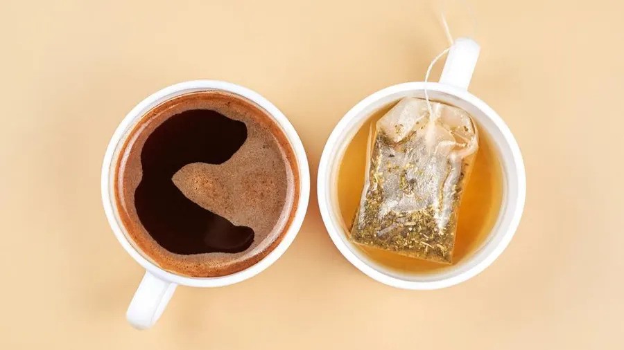 قهوه در مقابل چای: کدام یک برای شما بهتر است؟